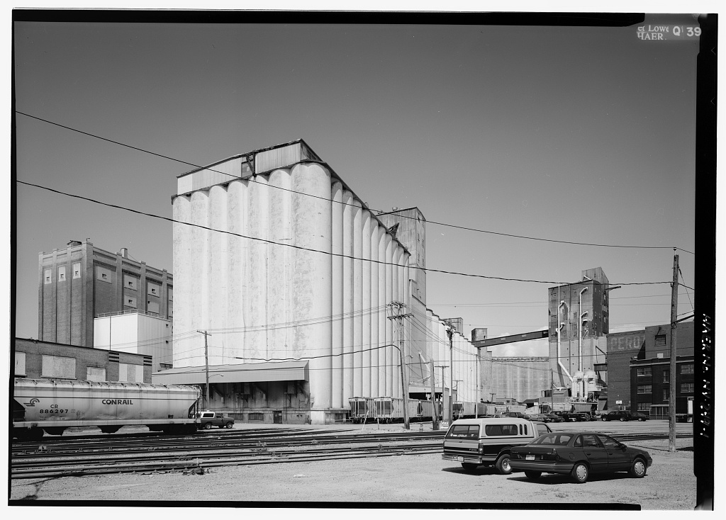 NY-249-2 American Elevator Looking West. Jet Lowe, Photographer, Summer 1994.